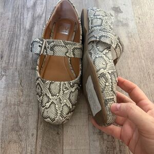 DV by Dolce Vita Women's Snake-Print Mary Jane Flats in Black & White